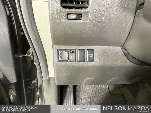 Used 2014 Nissan Frontier SV image 36