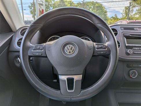 Used 2014 Volkswagen Tiguan S FWD image 14