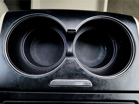 Used 2015 Toyota Sienna LE image 33