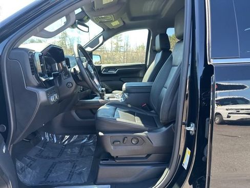 Used 2024 GMC Sierra 1500 SLT w/ SLT Convenience Package AWD/4WD image 23