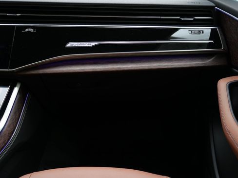 Certified 2025 Audi Q7 2.0T Premium Plus AWD/4WD image 35