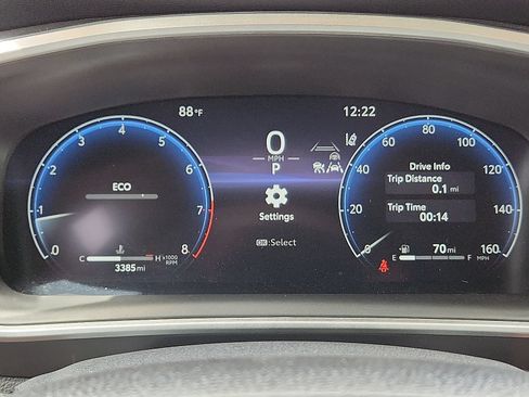 Used 2026 Toyota Corolla Cross XLE w/ Convenience Package FWD image 23