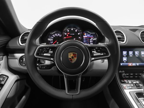 Certified 2025 Porsche 718 Cayman RWD image 35