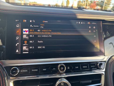 New 2026 Bentley Flying Spur Plug-In Hybrid image 25