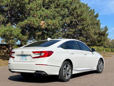 Used 2019 Honda Accord EX image 3