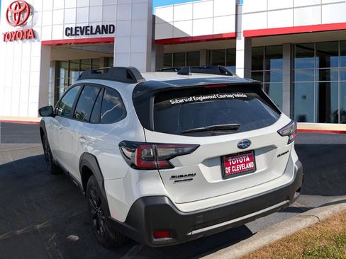 Used 2025 Subaru Outback Onyx Edition image 5