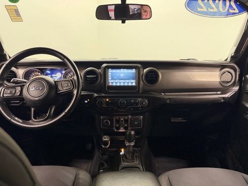 Used 2022 Jeep Gladiator Sport image 11