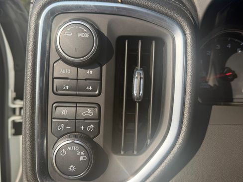 Used 2022 Chevrolet Silverado 1500 RST w/ Convenience Package II image 17