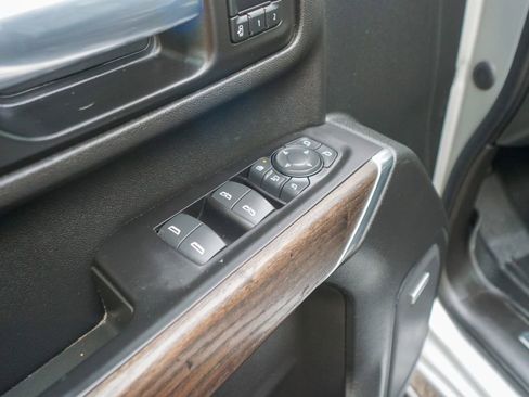 Used 2021 GMC Sierra 2500 Denali w/ Denali Ultimate Package image 18