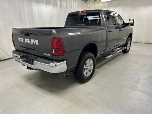 Used 2025 RAM 2500 Big Horn AWD/4WD image 5
