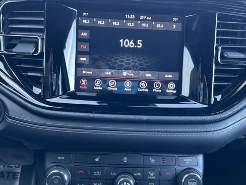 Used 2022 Dodge Durango GT image 28