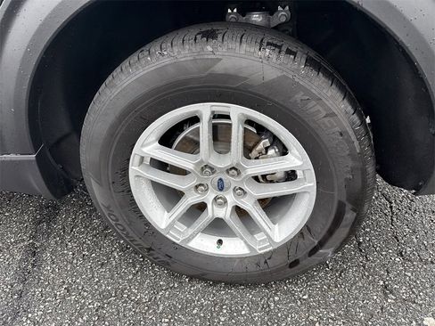 Used 2025 Ford Explorer Active image 19