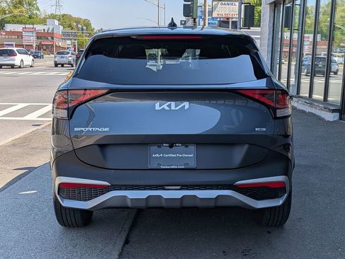 Certified 2023 Kia Sportage LX AWD/4WD image 7