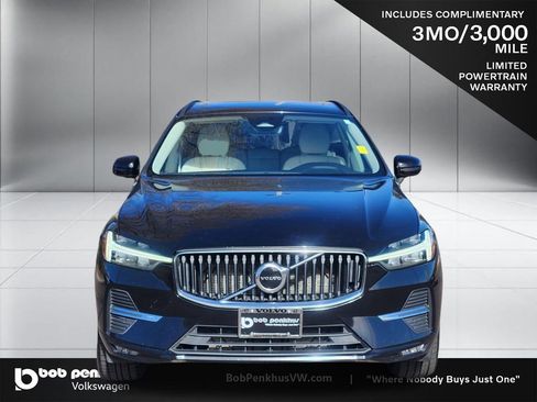 Used 2022 Volvo XC60 B5 Momentum image 21