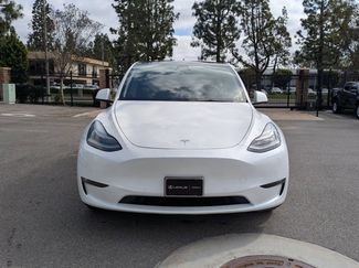 Used 2021 Tesla Model Y Long Range video 2