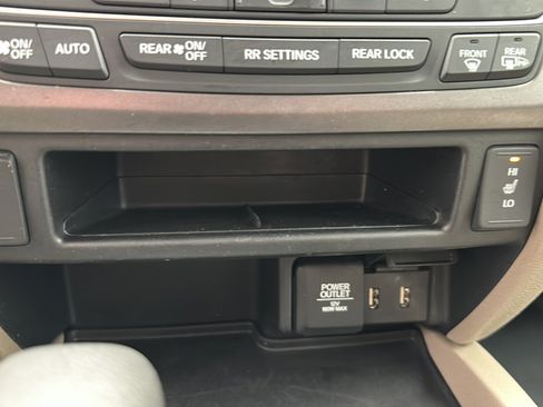 Used 2016 Honda Pilot EX-L image 24