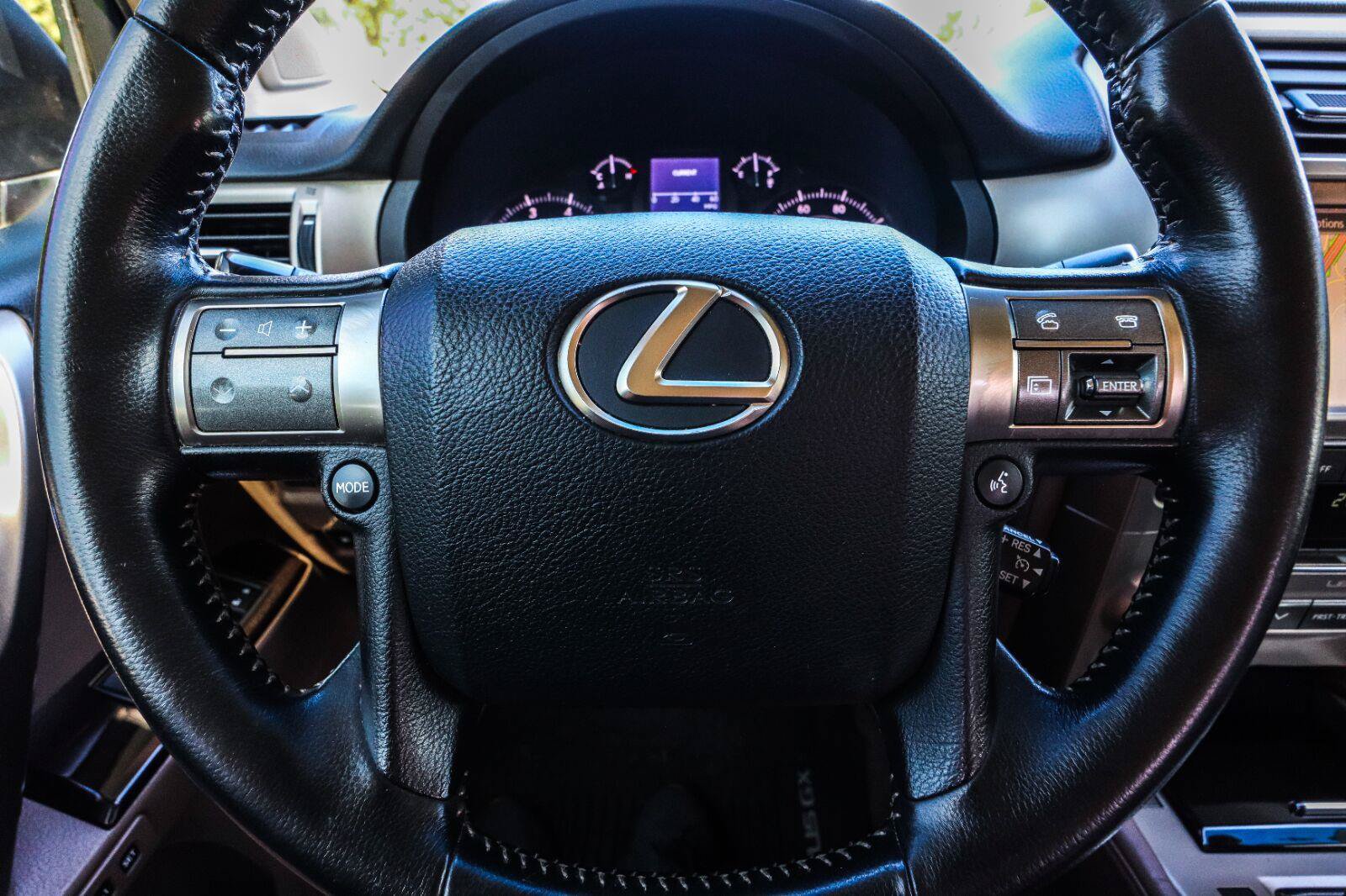 Used 2018 Lexus GX 460 w/ Navigation Package AWD/4WD image 12