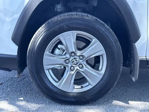 Used 2025 Toyota RAV4 XLE w/ Convenience Package AWD/4WD image 10
