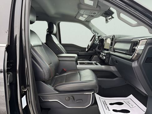 Used 2023 Ford F350 Lariat w/ Chrome Package image 11