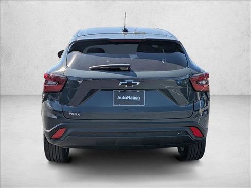 New 2026 Chevrolet Trax LS w/ LS Convenience Package image 8