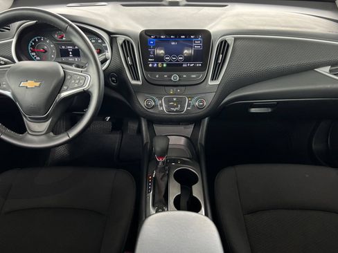 Used 2025 Chevrolet Malibu RS FWD image 20