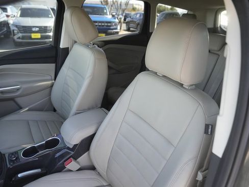 Used 2015 Ford Escape Titanium image 10