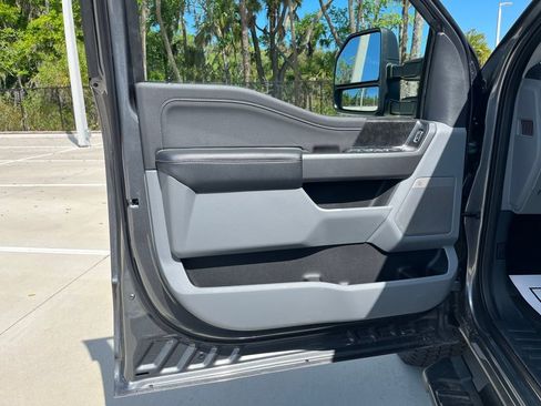 New 2026 Ford F250 XLT w/ XLT Premium Package AWD/4WD image 16