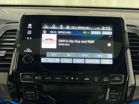 Used 2023 Honda Odyssey Elite image 14