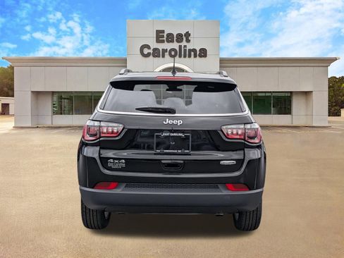 Certified 2024 Jeep Compass Latitude AWD/4WD image 4