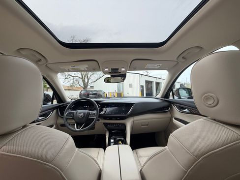 Used 2021 Buick Envision Avenir image 27