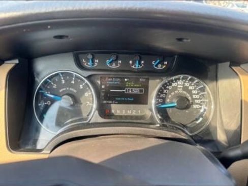 Used 2013 Ford F150 XLT w/ Luxury Equipment Group image 10