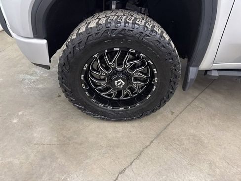 Used 2021 GMC Sierra 1500 Elevation w/ Preferred Package image 19