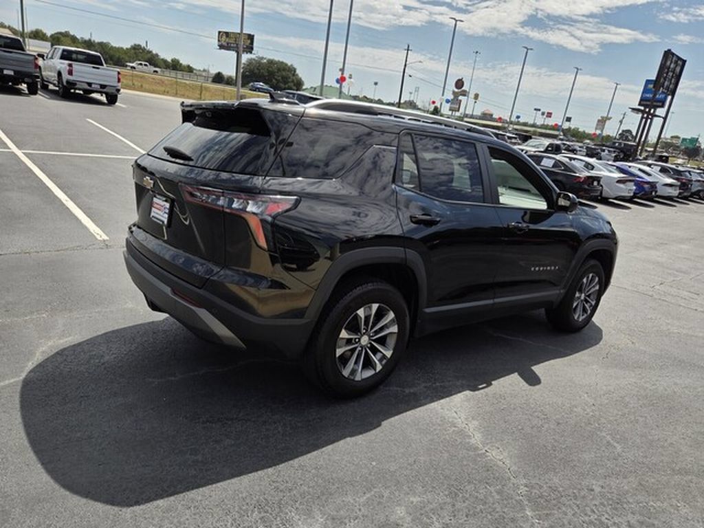 Used 2025 Chevrolet Equinox LT w/ Convenience Package II AWD/4WD image 5