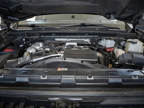 Used 2024 Chevrolet Silverado 3500 LT image 20