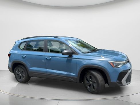 New 2026 Volkswagen Taos S FWD image 4