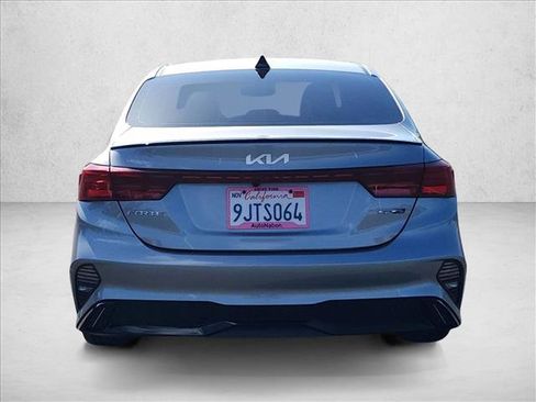 Used 2024 Kia Forte GT-Line w/ GT-Line Premium Package FWD image 7