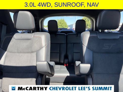 Used 2025 Ford Explorer ST w/ Sun And Sound Package AWD/4WD image 29