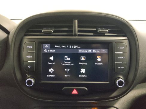 Used 2023 Kia Soul LX w/ LX Technology Package image 25