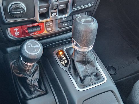 New 2026 Jeep Wrangler Unlimited Rubicon image 14