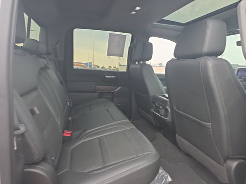 Used 2023 GMC Sierra 2500 Denali w/ Denali Ultimate Package AWD/4WD image 10