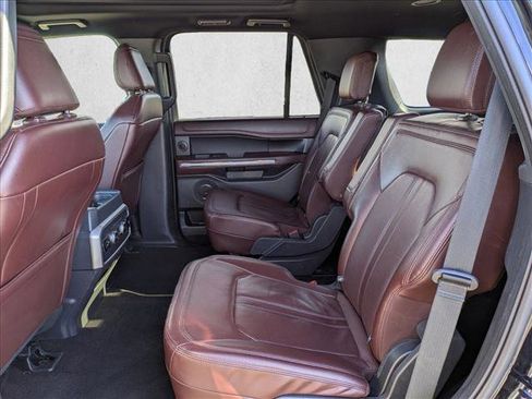 Used 2023 Ford Expedition Limited image 20