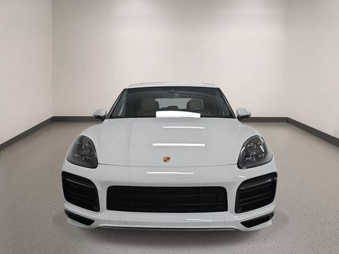 Certified 2022 Porsche Cayenne GTS AWD/4WD image 9