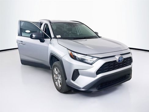 Used 2024 Toyota RAV4 LE image 18