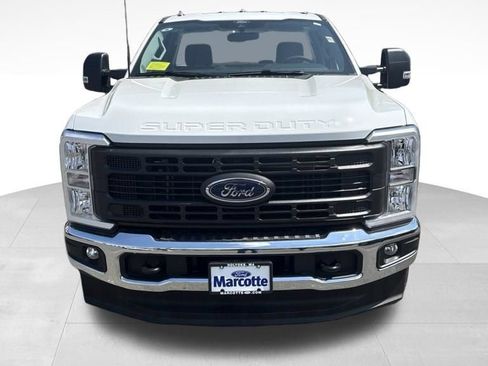 New 2026 Ford F350 XL w/ XL Chrome Package AWD/4WD image 2