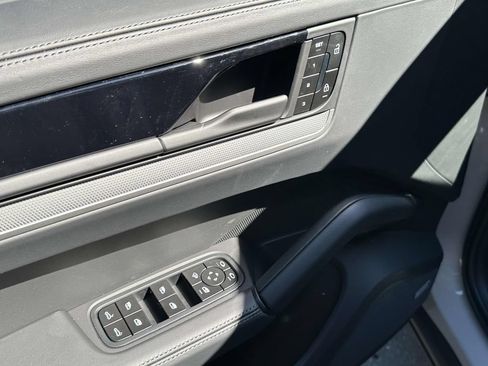 New 2026 Porsche Cayenne S AWD/4WD image 18