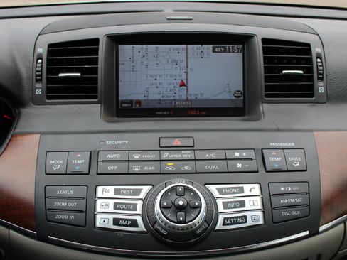 Used 2008 INFINITI M35 x w/ Technology Pkg image 29