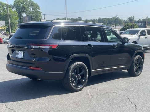 New 2026 Jeep Grand Cherokee L Limited w/ Limited Altitude Package AWD/4WD image 8