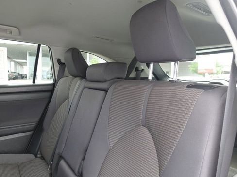 Certified 2024 Toyota Highlander LE image 11