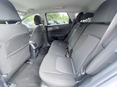Used 2026 Kia Sportage LX FWD image 25