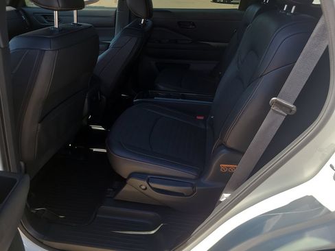 Certified 2024 Nissan Pathfinder Rock Creek AWD/4WD image 9